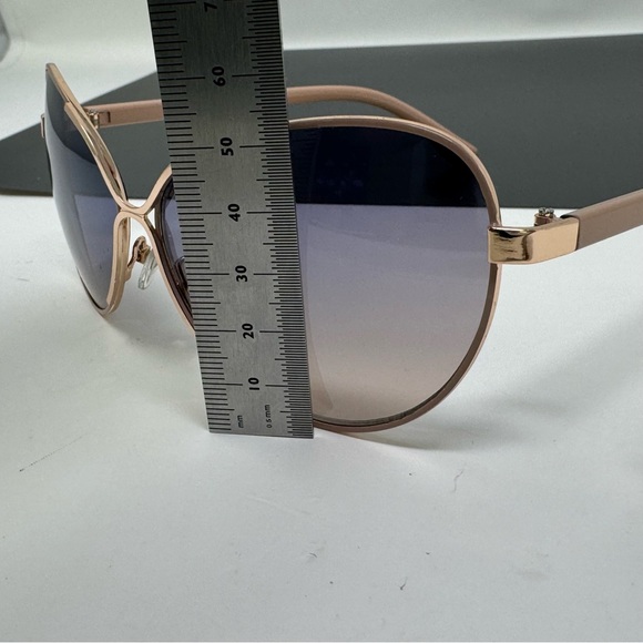TAHARI butterfly SUNGLASSES rose gold blue pink gradient main image 9